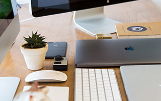 34岁萨拉赫独造两球仍难掩一个事实：利物浦的争四全靠这条老腿